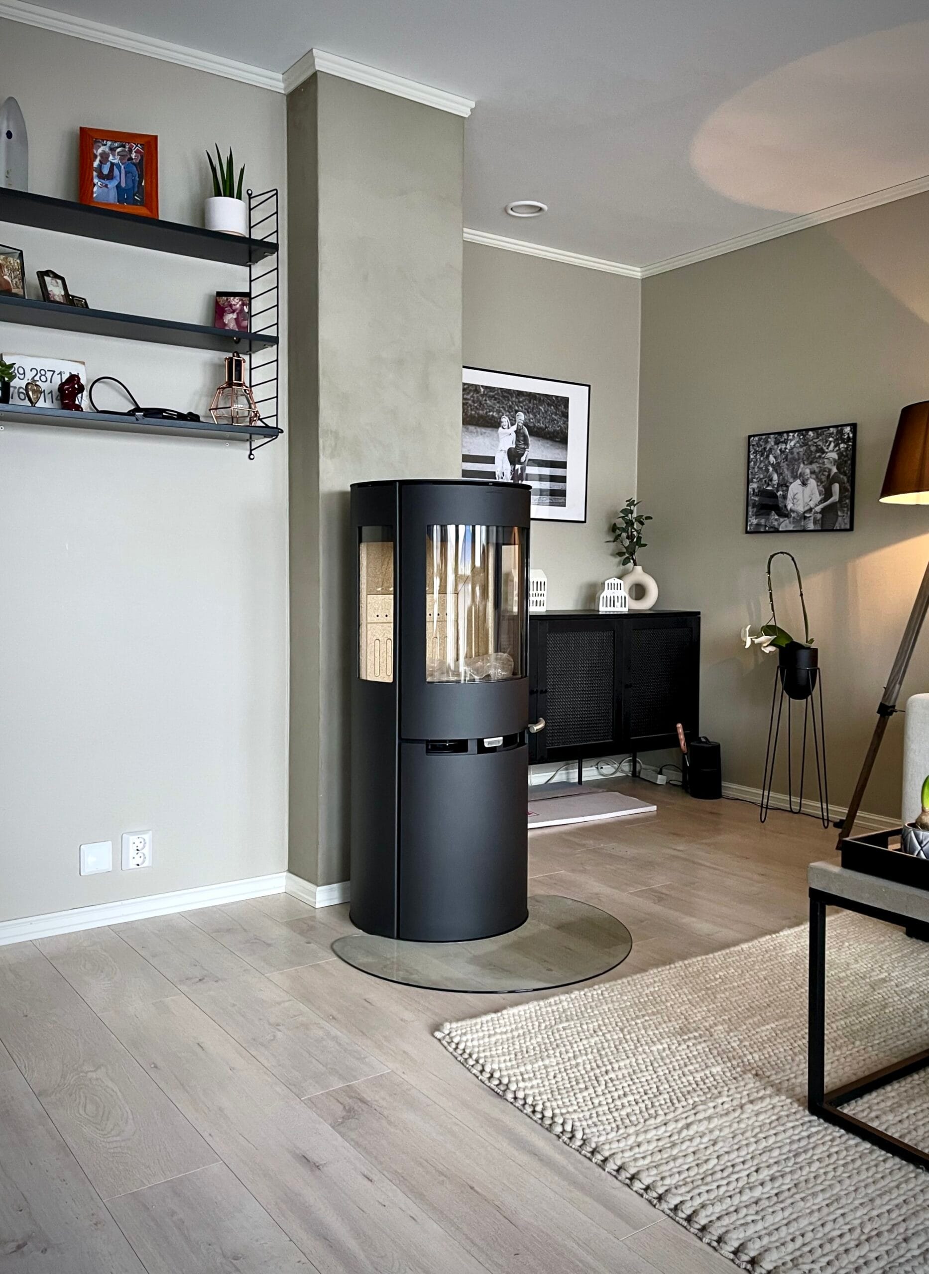 B32AEF12 89E1 4CC5 B6CA B280435687B3 1 201 a scaled Sertifisert Montør – Pipe Peis Montering Montering av Pipe