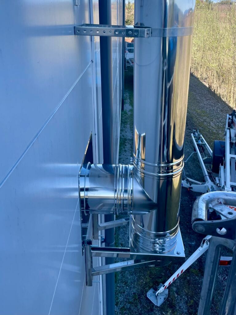 IMG 0743 Sertifisert Montør – Pipe Peis Montering Montering av Pipe